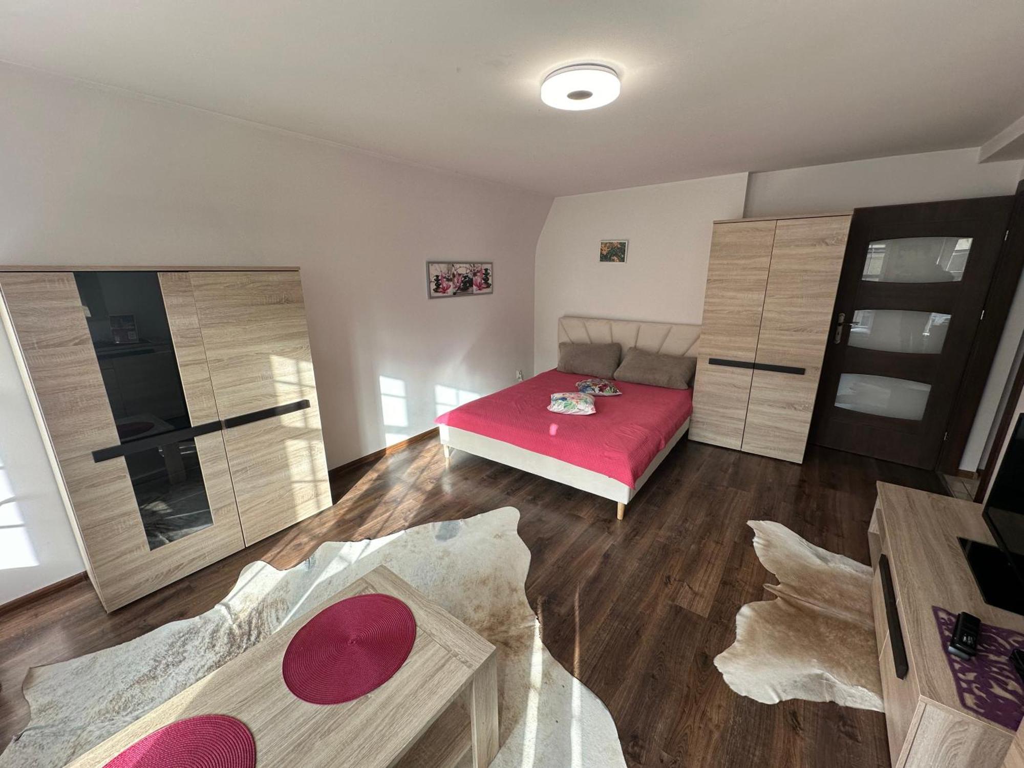 Gdanskie Apartamenty - Apartamenty Na Sw Ducha - Gdanskie Poddasza Z Jacuzzi I De Luxe — Zdjęcia 1